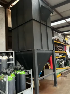 TAGLIO PLASMA HPM GENERATORE HYPERTHERM 130HD ANNO 2007