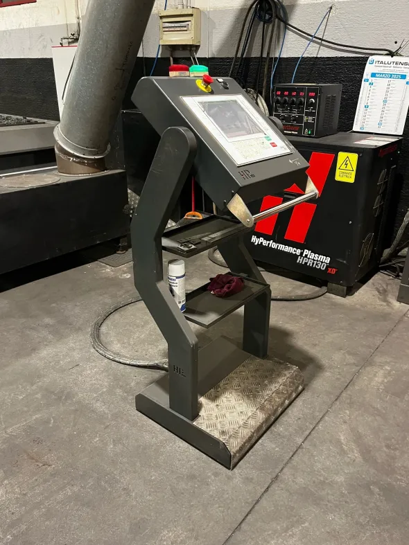 TAGLIO PLASMA HPM GENERATORE HYPERTHERM 130HD ANNO 2007