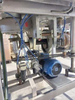 TAPPATORE PER LIQUORI O ACETO