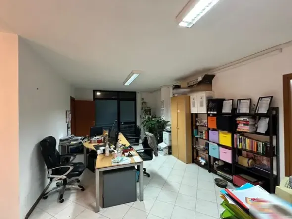 #23326 Taverne d'Arbia Ufficio o commerciale