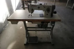 3#7095 Tavoli aspirazione e macchine da cucire