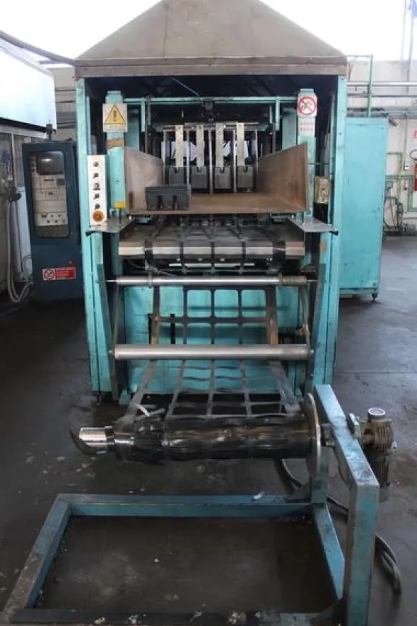 5#4006 Termoformatrice Moretti OM XK 65-S