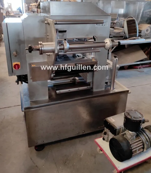 TERMOSIGILLATRICE SEMIAUTOMATICA PER VASCHETTE EFABIND