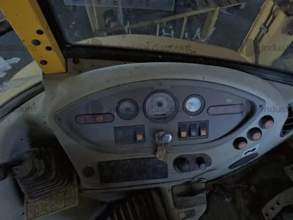 1#10019 Terna Komatsu