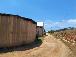 #23566 Terreni agricoli con serre e fabbricati rurali a Vittoria