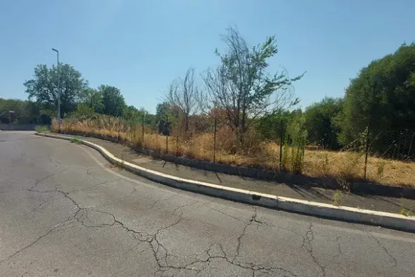 #24191 Terreno agricolo con porzione di viabilità