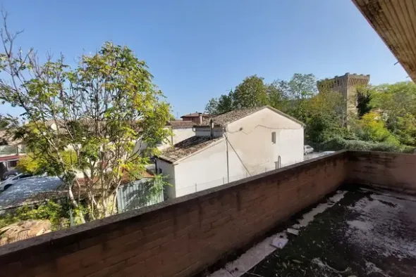 #19090 Terreno con fabbricato in corso di costruzione