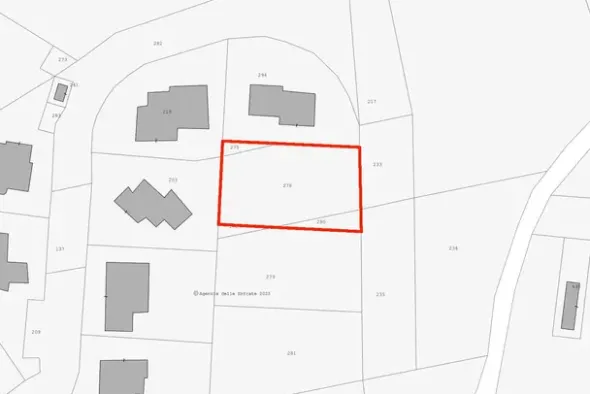#25502 Terreno edificabile di 800 mq