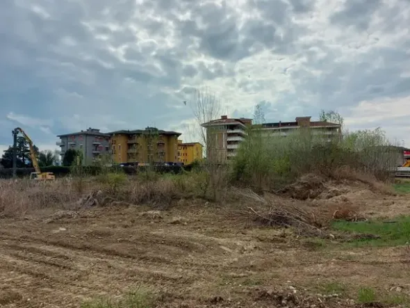 #16210 Terreno edificabile di 14.484 mq