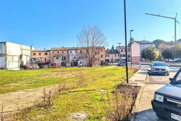 #25499 Terreno edificabile di 14.062 mq