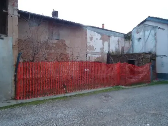 #6925 Terreno edificabile di 49 mq con rudere