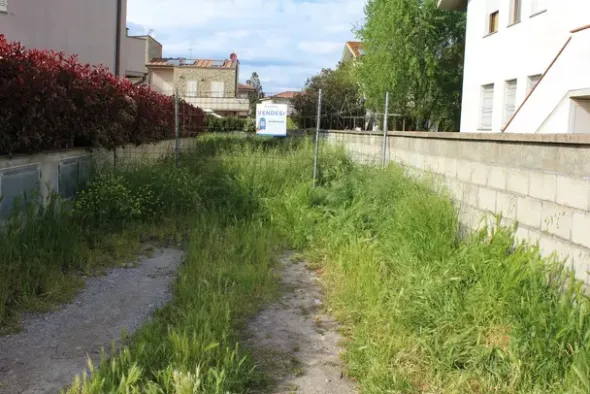 #20609 Terreno edificabile per edificio residenziale