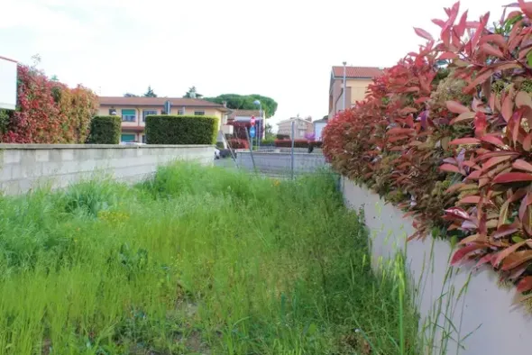 #20609 Terreno edificabile per edificio residenziale