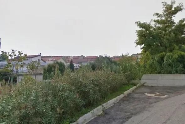 #4830 Terreno in zona di completamento e ristrutturazione di tipo estensivo