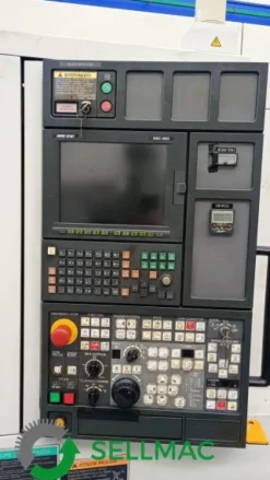 TORNIO CNC COMPLETO DI CARICATORE DI BARRE CORTO
