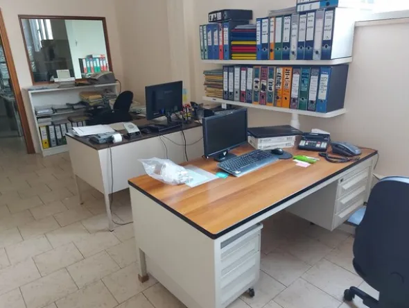 1#7915 Trancia Atom scaffalatura attrezzatura per confezione e arredo d'ufficio