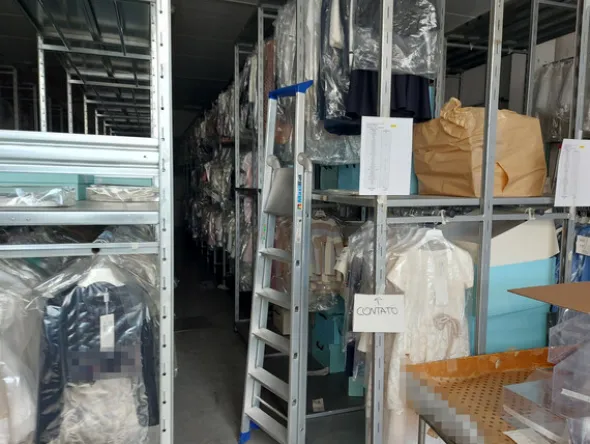 1#7915 Trancia Atom scaffalatura attrezzatura per confezione e arredo d'ufficio