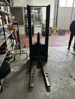 Transpallet alzata elettrica