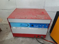 3#8242 Transpallet elettrico Baoli e transpallet manuale Baoli