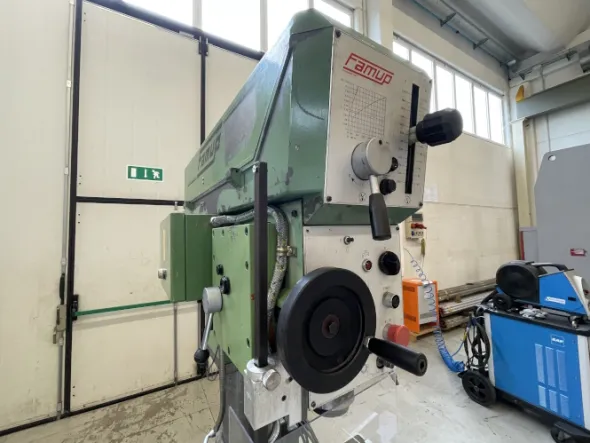 Trapano a colonna usato FAMUP TCO40 VR DA