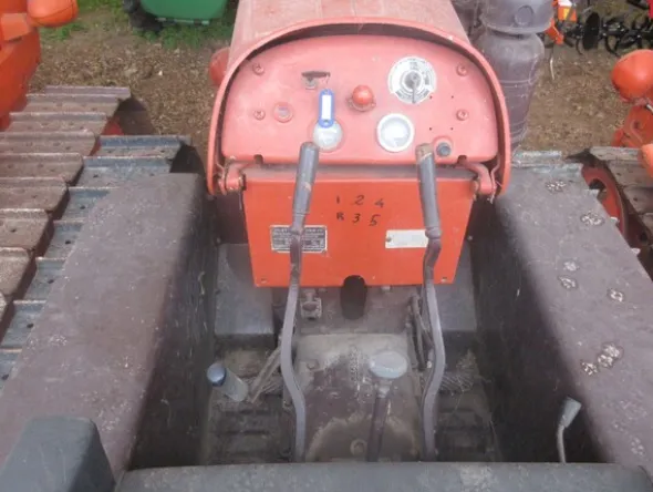 84#7078 Trattore agricolo cingolato Fiat