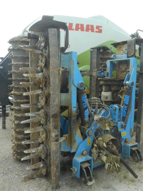 1#3268 Trattore agricoloseminatrice ed erpice