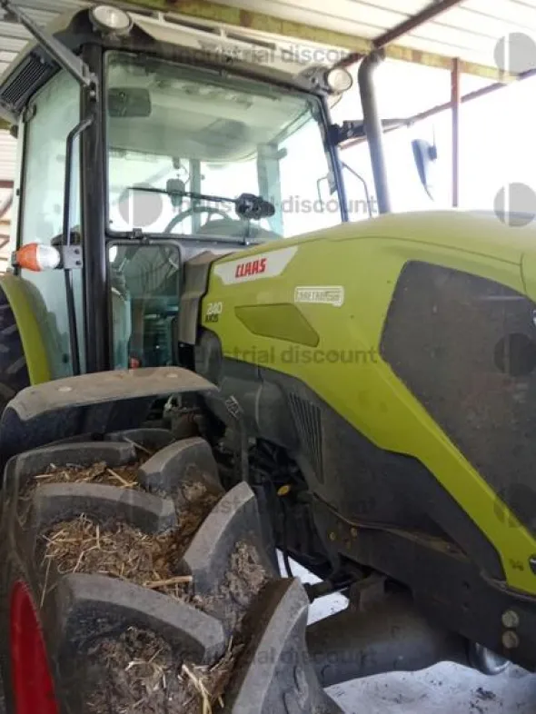 1#9385 Trattore CLAAS AXOS 240