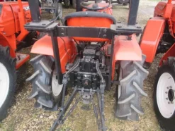 34#7078 Trattore Kubota e attrezzature agricole