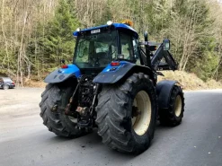 Trattore New Holland TM190