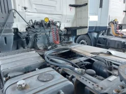 10#7528 Trattore per semirimorchio Iveco