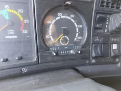 5#8467 Trattore stradale con ralla Scania