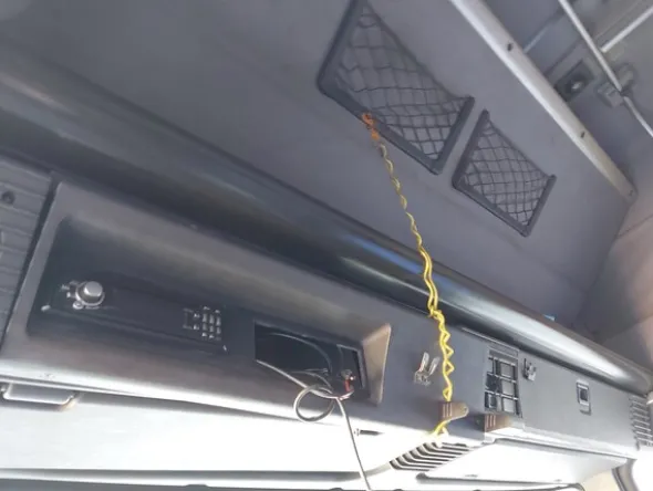 5#8467 Trattore stradale con ralla Scania