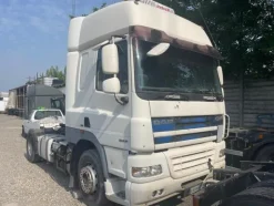 1#8581 Trattore stradale DAF