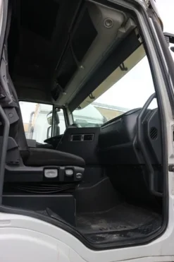 6#7092 Trattore stradale Iveco
