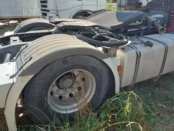 4#8044 Trattore stradale Iveco