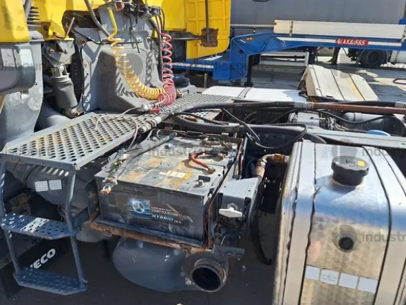 2#9649 Trattore stradale Iveco Magirus