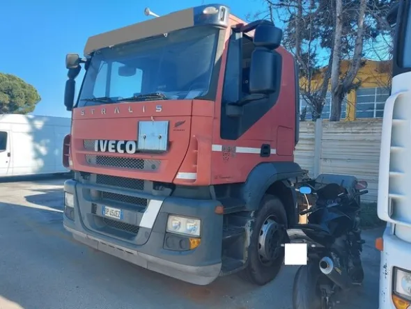 18#5809 Trattore stradale Iveco Magirus A440ST/E4