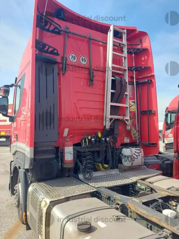 5#8572 Trattore stradale Iveco Stralis 460