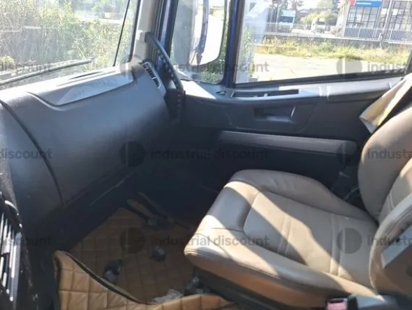 1#9649 Trattore stradale Iveco Stralis 560