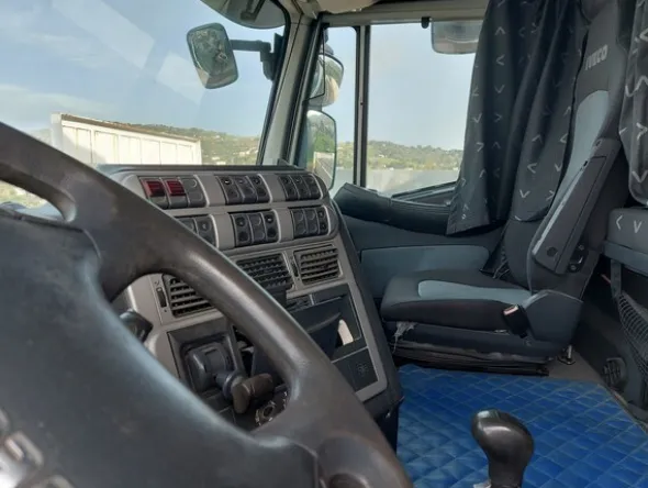 24#8017 Trattore stradale Iveco Stralis 500