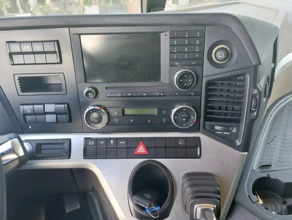 1#8351 Trattore stradale MERCEDES DAIMLER AG -963-4-A ACTROS 1845 LS