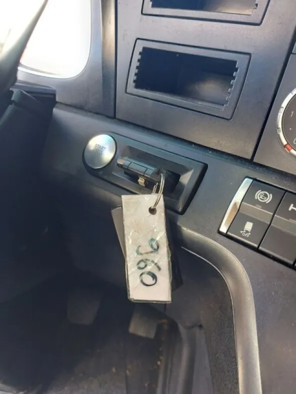 15#8302 Trattore stradale Mercedes New Actros 1845