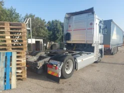 2#7408 Trattore stradale Renault