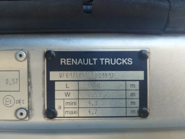 2#7408 Trattore stradale Renault