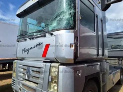 4#9023 Trattore stradale Renault Trucks Magnum 440.18
