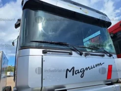 4#9023 Trattore stradale Renault Trucks Magnum 440.18