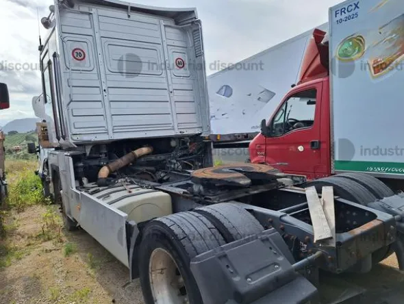 4#9023 Trattore stradale Renault Trucks Magnum 440.18