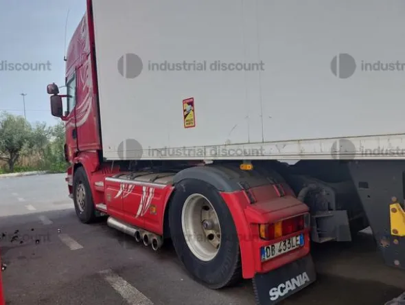 11#8641 Trattore stradale Scania R 500
