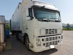 2#7828 Trattore stradale Volvo Truck FH12 460