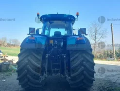1#8964 Trattore Valtra